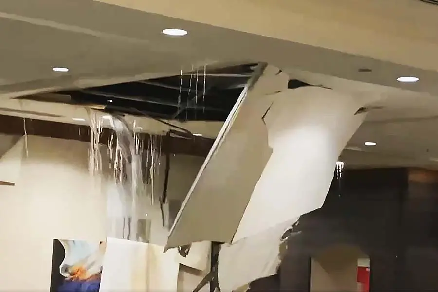 Burst pipe water damage being dried in a Marietta, GA home